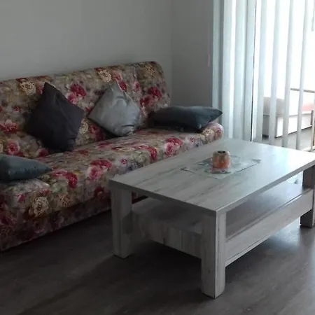 Apartman Edita - Byt S Terasou A Parkovacim Stanim, Topolova, Оломоуц