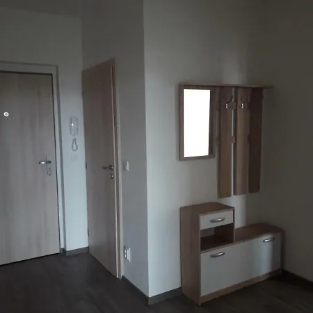 Apartman Edita - Byt S Terasou A Parkovacim Stanim, Topolova, Апартаменты Оломоуц